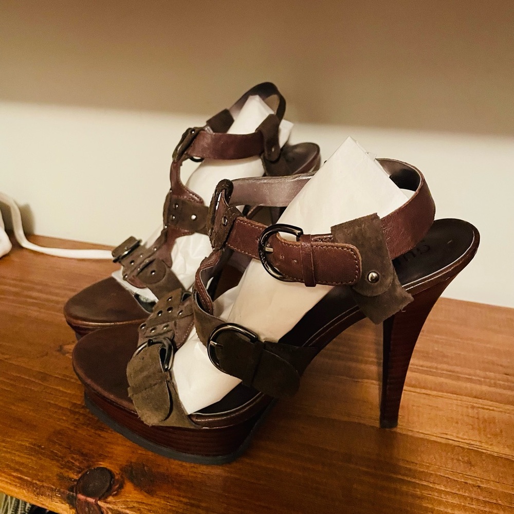 Guess by Marciano brown leather strappy high heel shoes